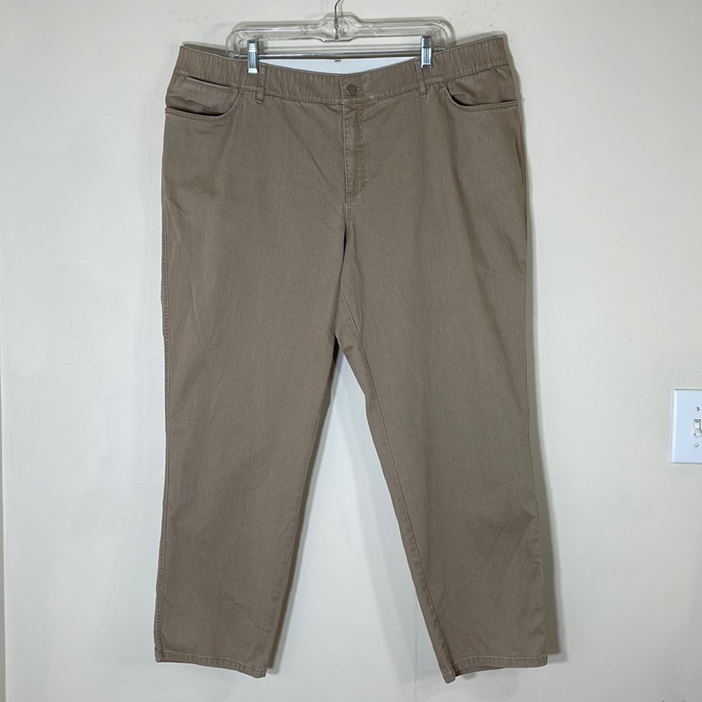 NWOT. Lafayette 148 New York Mercer Stretch Beige Denim Jeans Women’s Plus-22W.